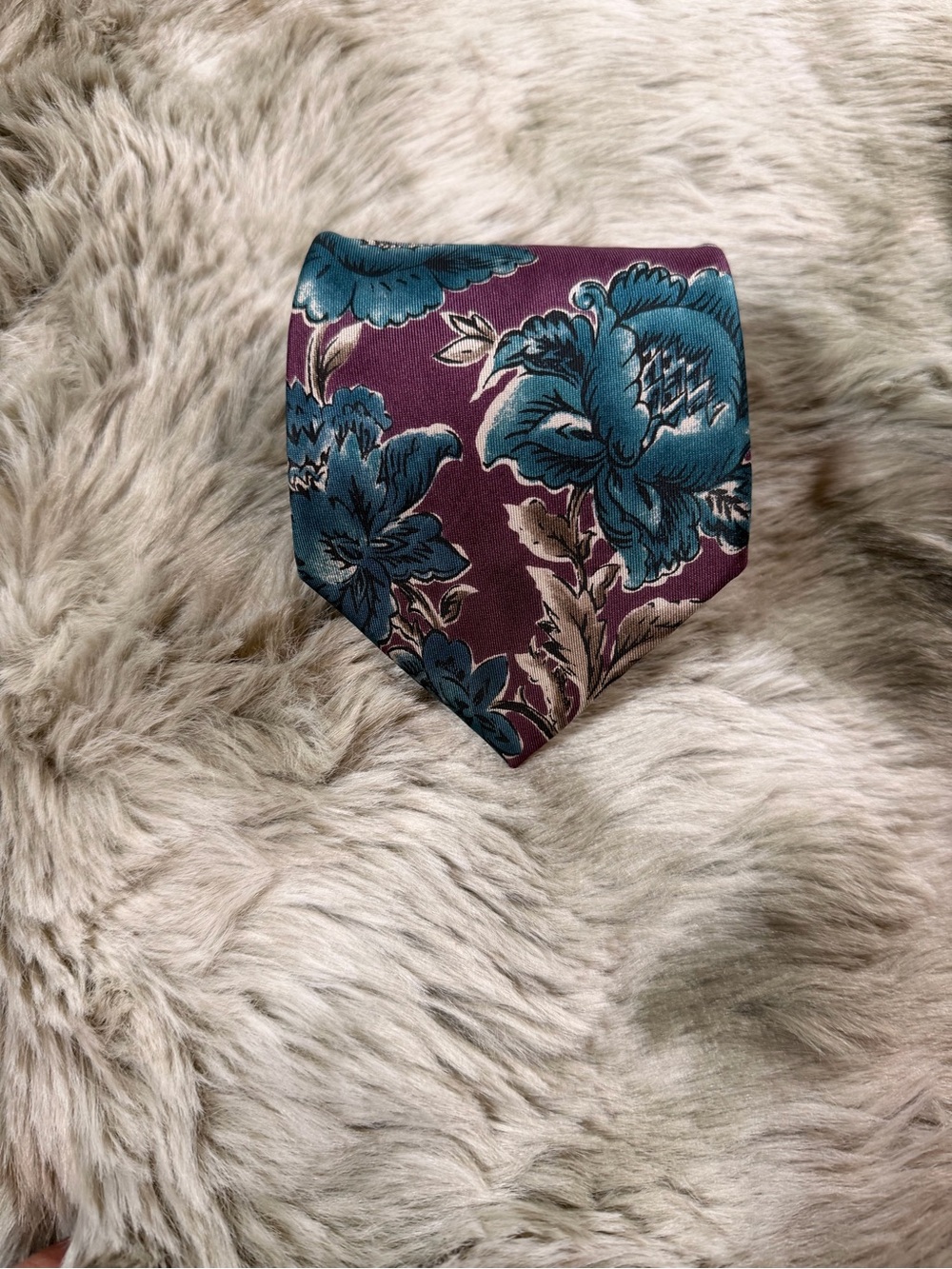 Vintage Pierre Cardin Men’s Silk Teal Floral Tie on Plum
